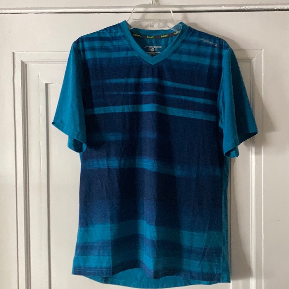 Brooks men’s medium running short sleeve shirt